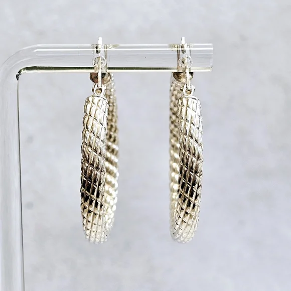 Sterling 925 Textured Rope Hoop Earrings - Picture 4 of 12